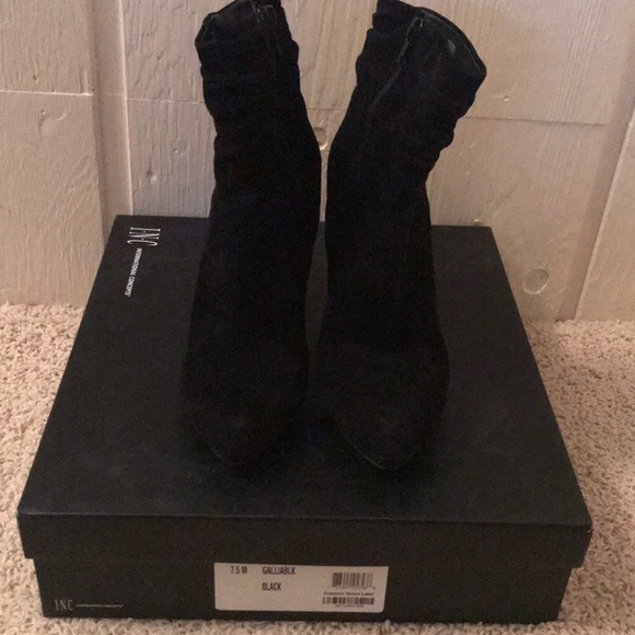 Black Suede INC Gallia Heeled Ankle Boots - Picture 5 of 7
